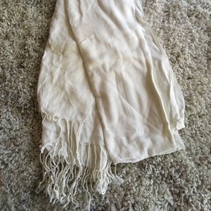 Apt. 9 White Pashmina style scarf wrap